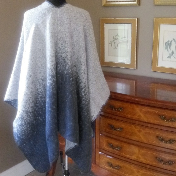 Concierge Collection Ombre Wrap - Picture 5 of 8